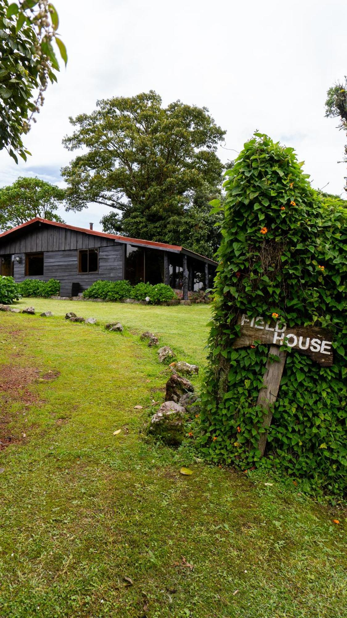 Poas Volcano Lodge Vara Blanca  Екстериор снимка