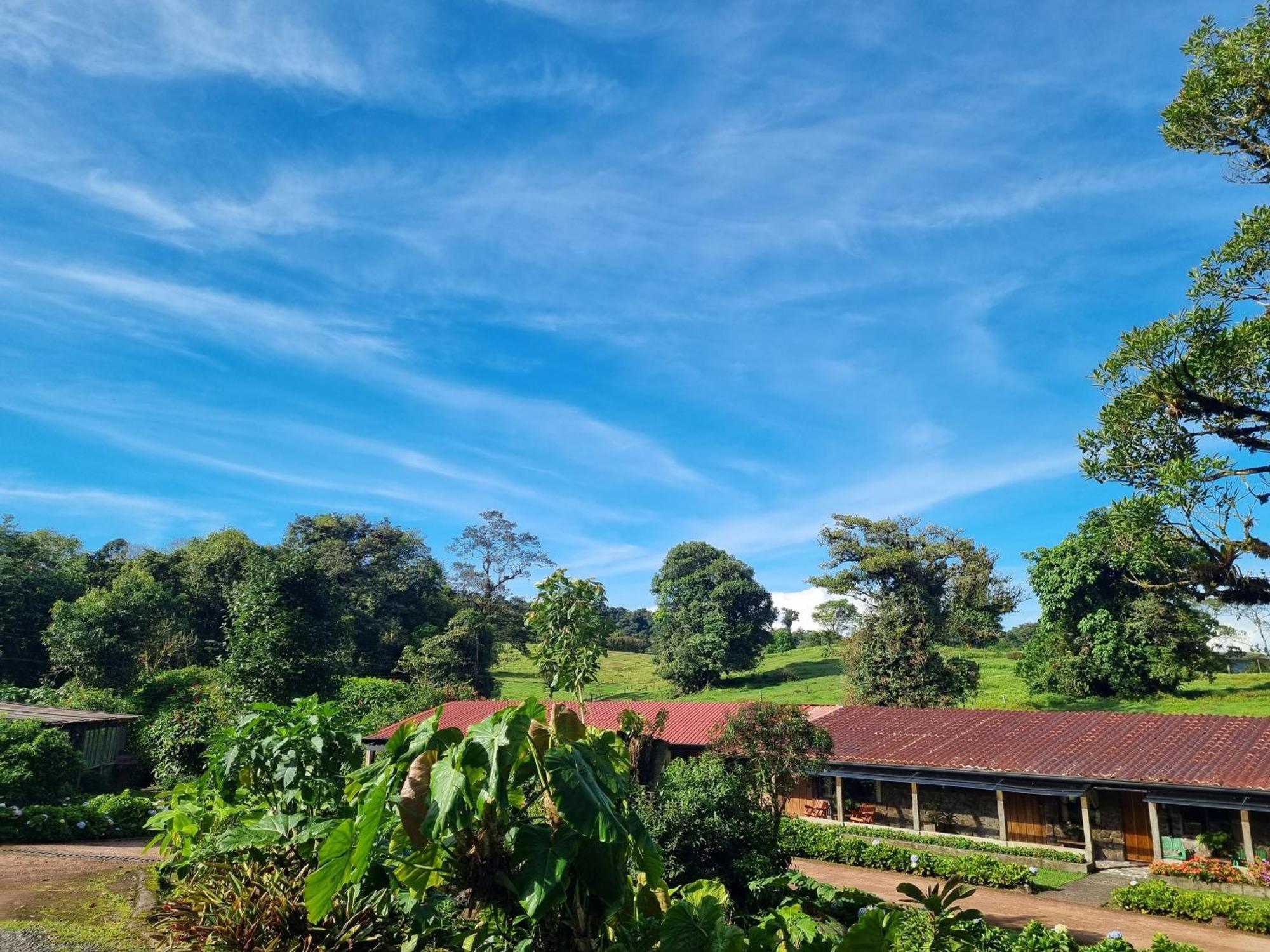 Poas Volcano Lodge Vara Blanca  Екстериор снимка