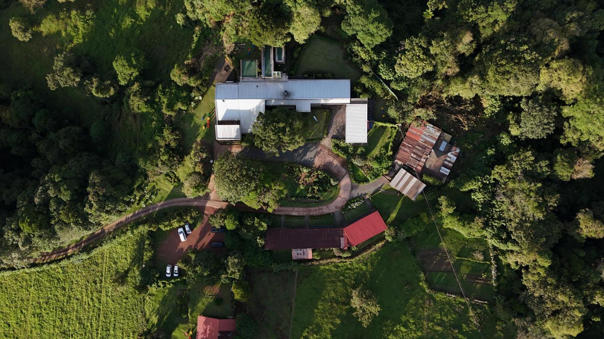 Poas Volcano Lodge Vara Blanca  Екстериор снимка