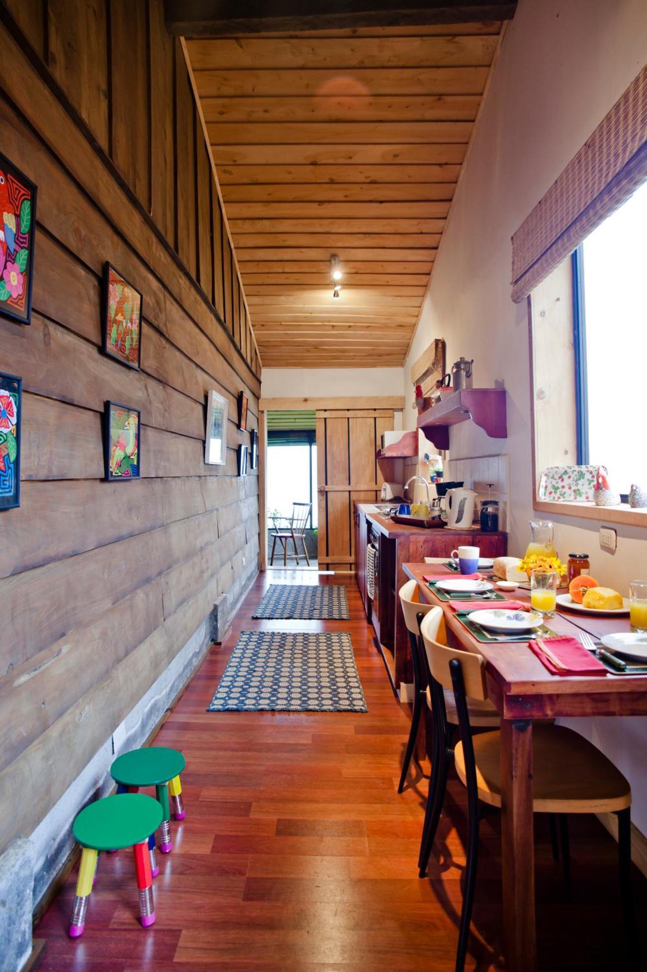 Poas Volcano Lodge Vara Blanca  Екстериор снимка