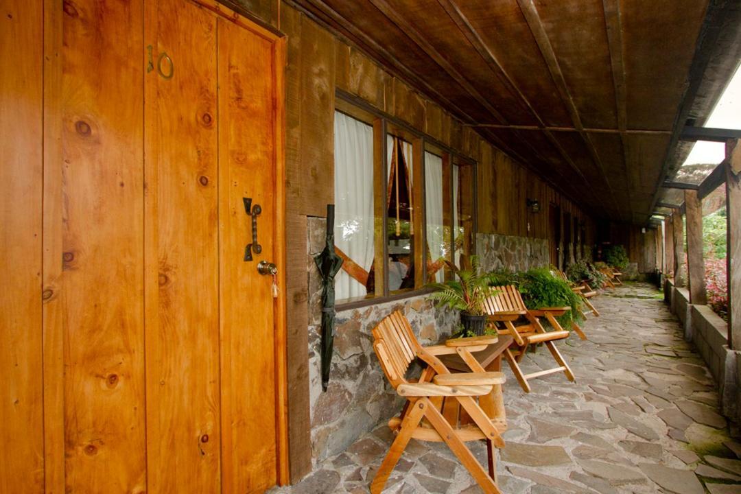 Poas Volcano Lodge Vara Blanca  Екстериор снимка